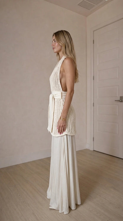 Side view of ivory two-piece set