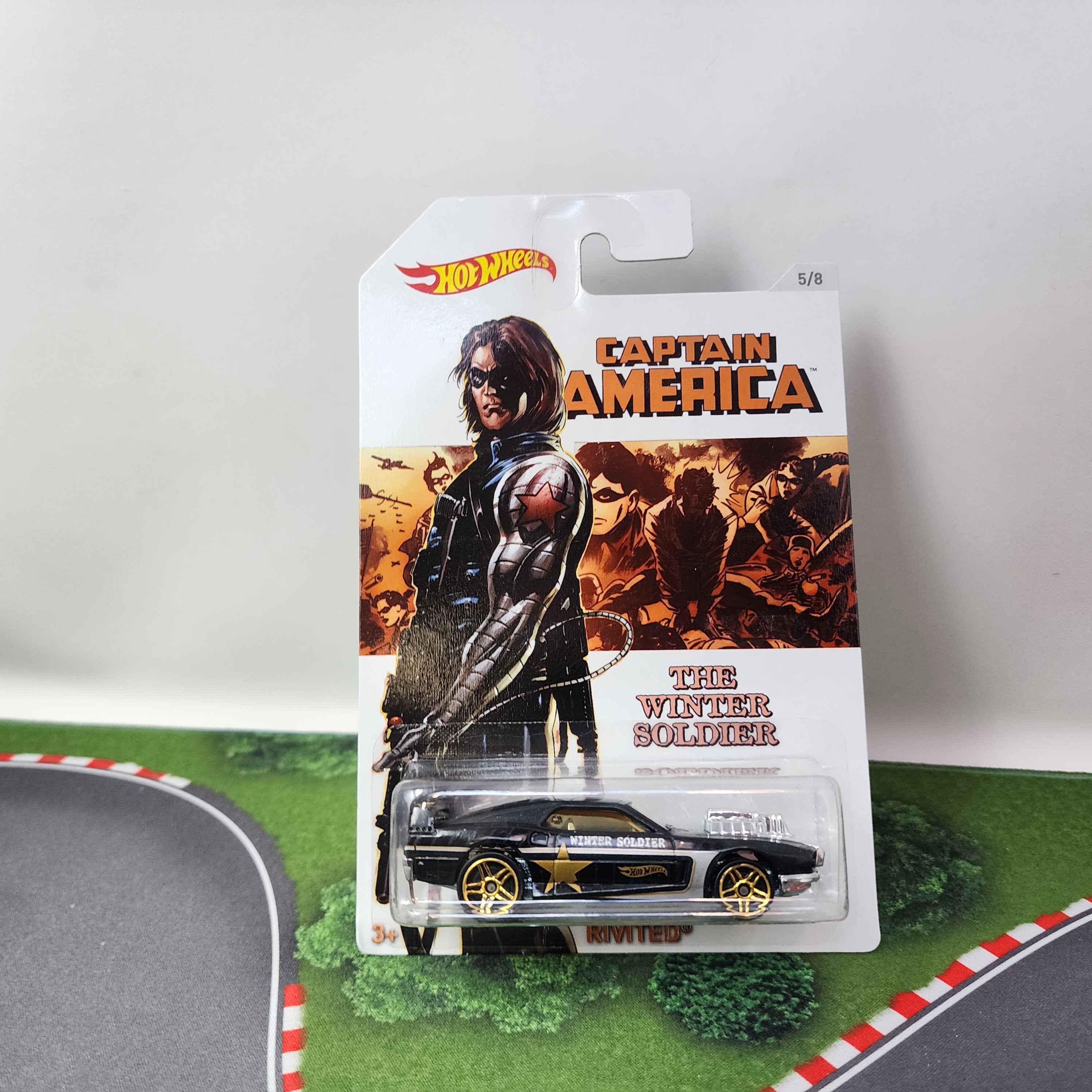 Rivited * Hot Wheels Captain America Winter Solider