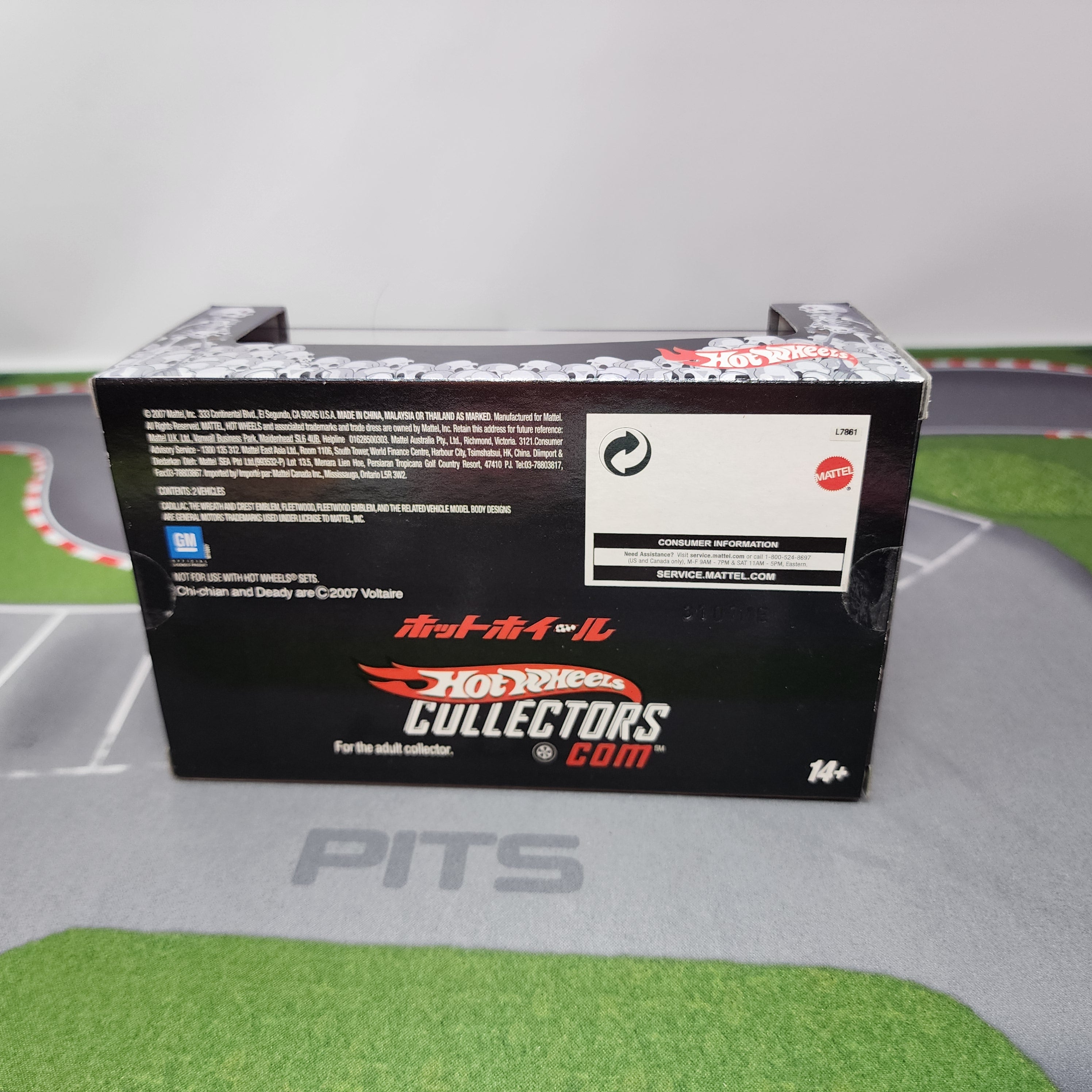 Hot Wheels Japan Convention Cadillac World of Voltaire #62/1500 Rare Low #!!