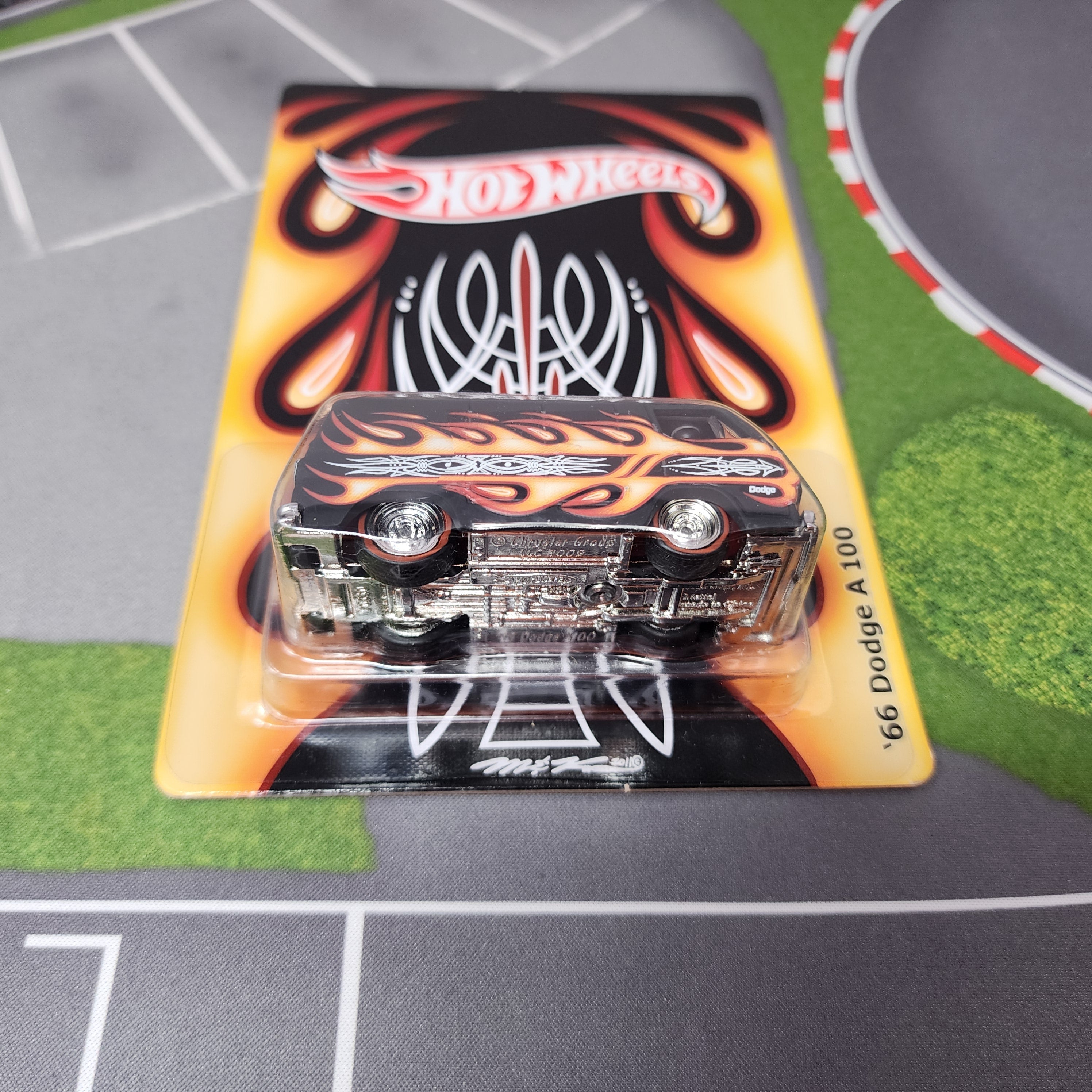 Japan Convention Makoto 66 Dodge A 100 * 2011 Hot Wheels