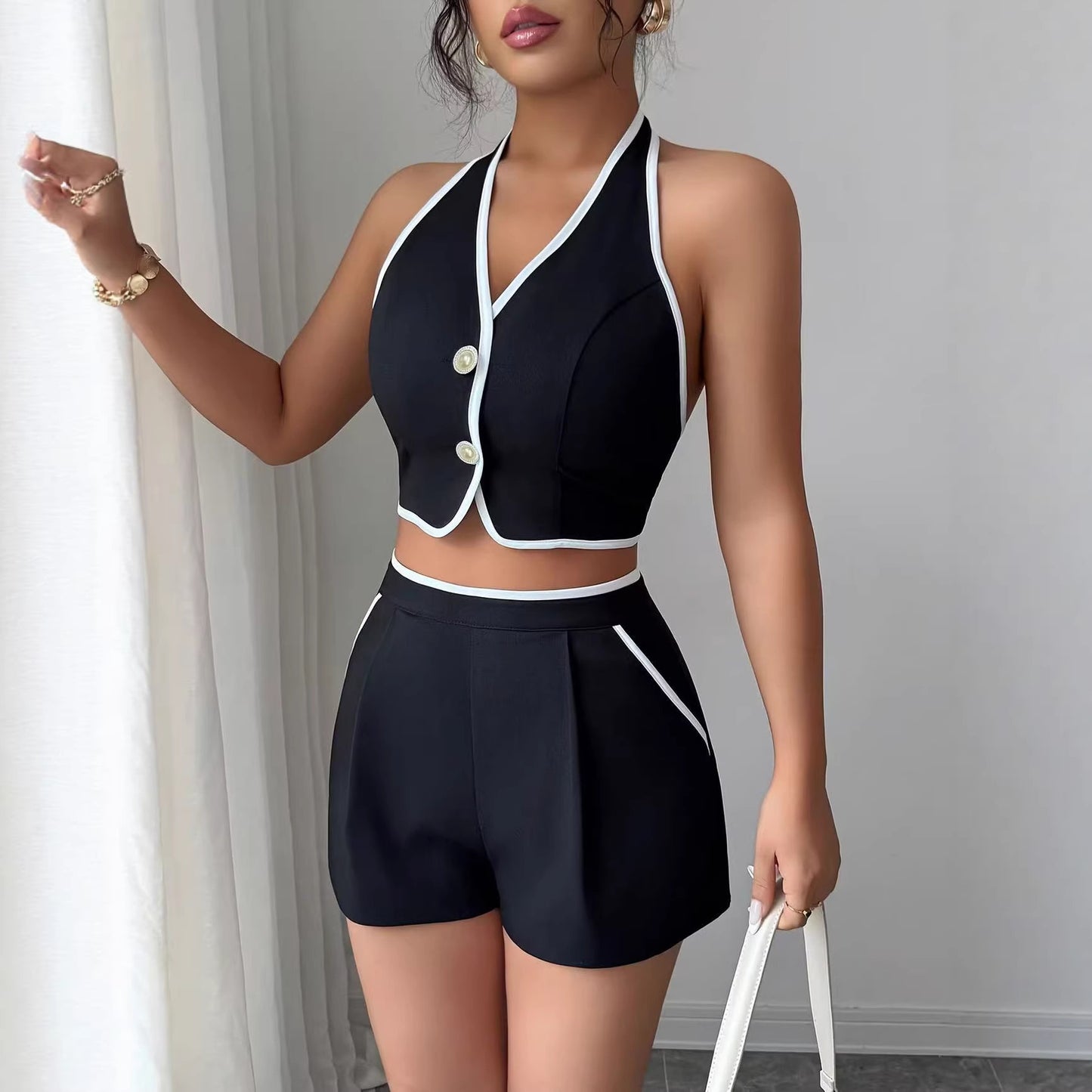 Sleeveless Halter Top And Shorts Set For Women