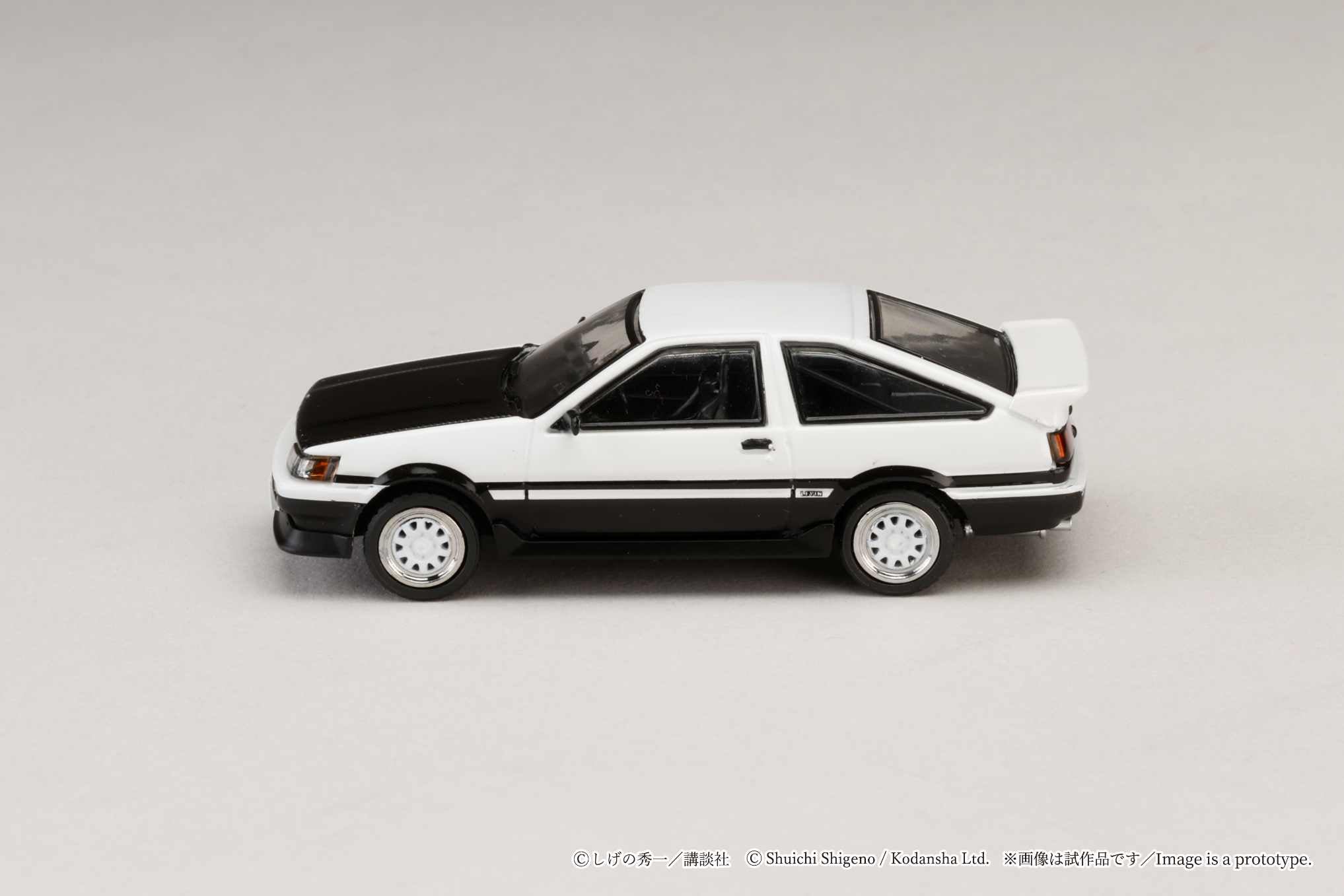 HobbyJapan 1/64 Toyota COROLLA LEVIN (AE86)/ INITIAL D Wataru Akiyama VS Keisuke Takahashi