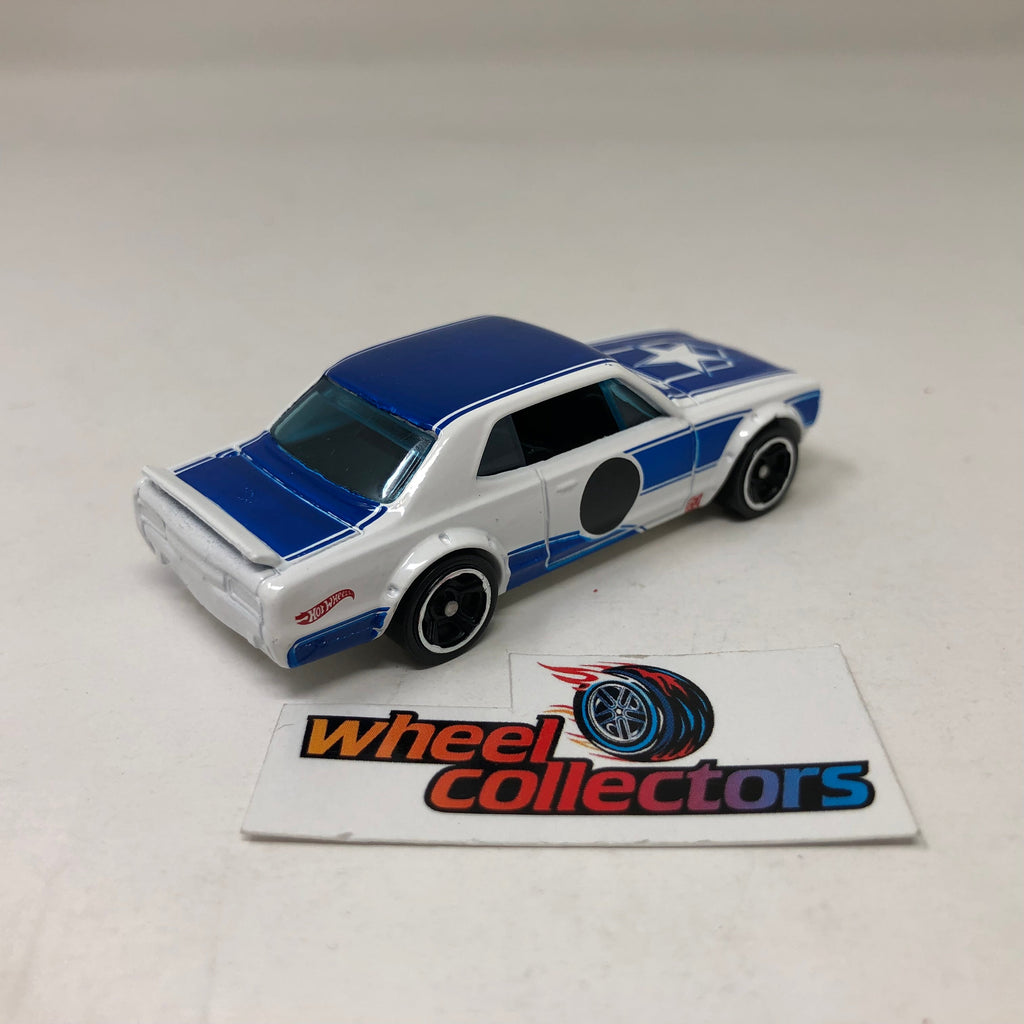 Nissan Skyline H/T 2000GT-X * White * Hot Wheels Loose 1:64 Scale