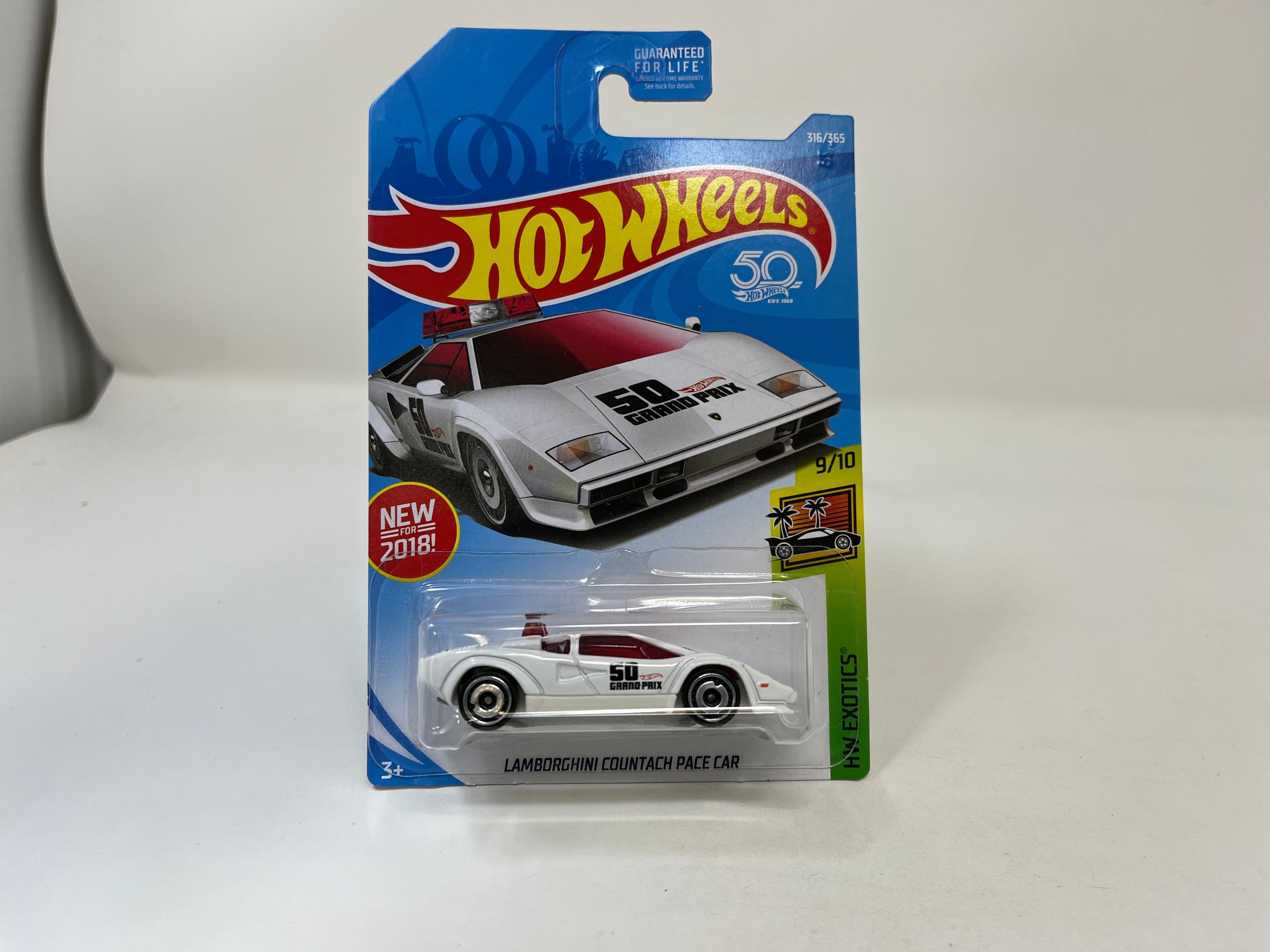 Lamborghini Countach Pace Car #316 * White * 2018 Hot Wheels 50th Anniversary