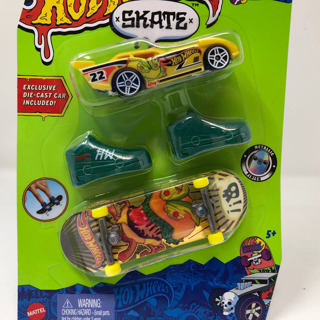 2023 Hot Wheels Skate* Maximum Leeway & Ferocious Foods Skate Board & Shoes