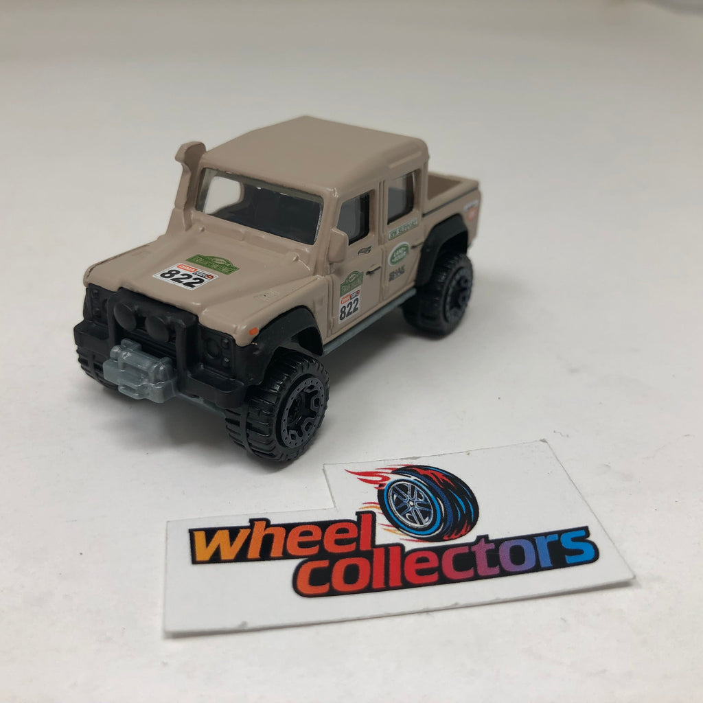15 Land Rover Defender Double Cab * Tan * Hot Wheels Loose 1:64 Scale