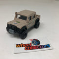 15 Land Rover Defender Double Cab * Tan * Hot Wheels Loose 1:64 Scale