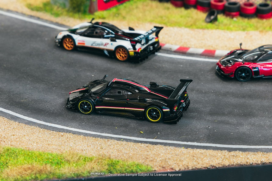 Tarmac Works 1:64 Pagani Zonda Revoluci贸n Nero Oro
